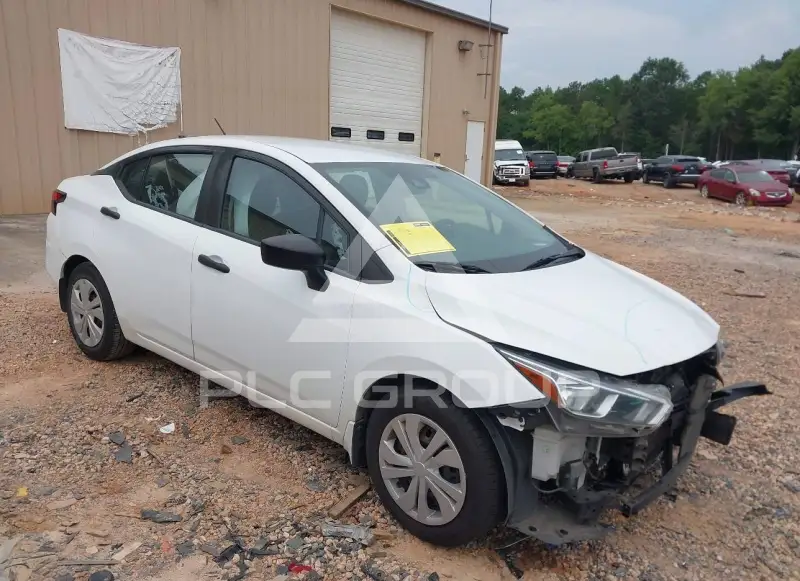 2020 Nissan VERSA фото