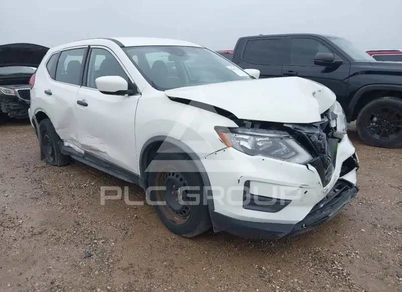 2020 Nissan ROGUE photo