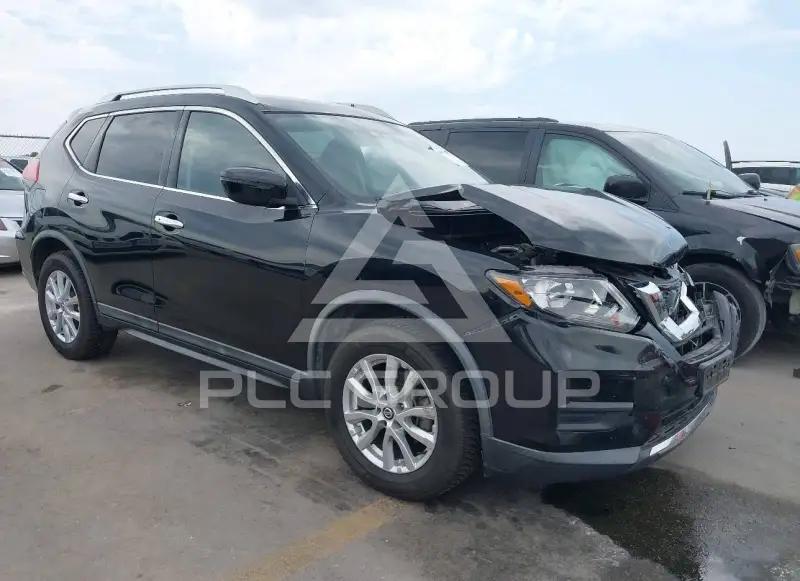 2020 Nissan ROGUE photo