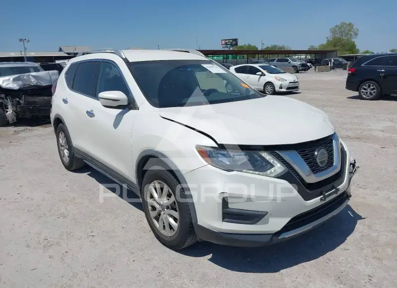 2020 Nissan ROGUE photo