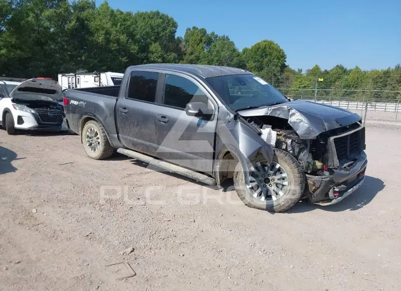 2020 Nissan TITAN фото