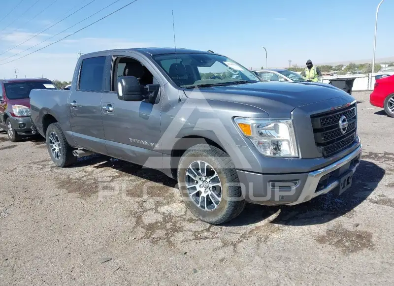 2020 Nissan TITAN photo