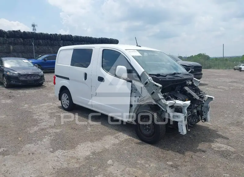 2020 Nissan NV 200 фото