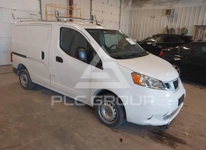 2020 Nissan NV 200 фото