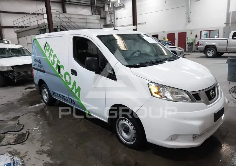 2020 Nissan NV 200 photo