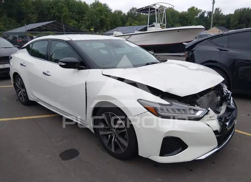 2020 Nissan MAXIMA photo