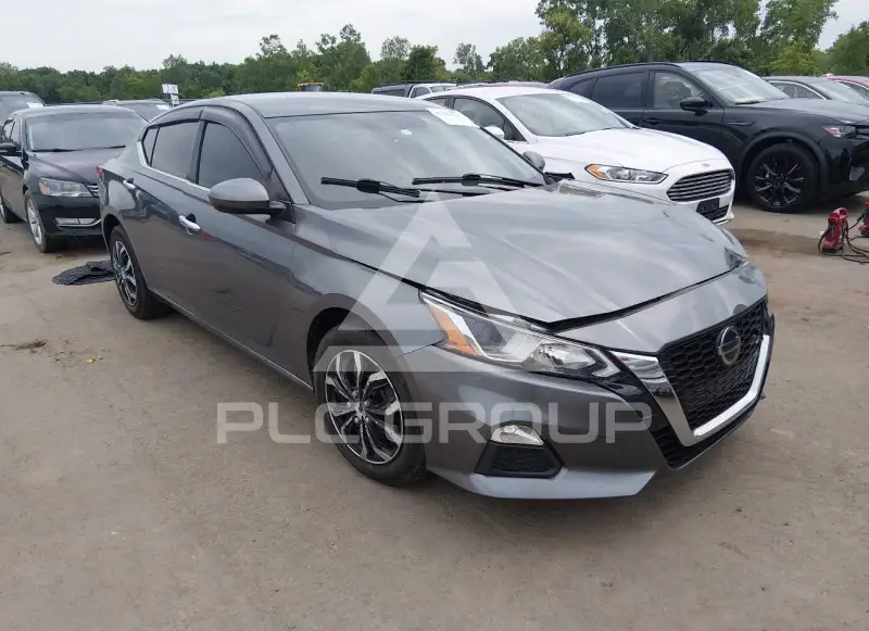 2020 Nissan ALTIMA photo