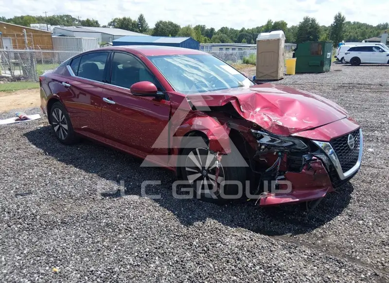 2020 Nissan ALTIMA photo