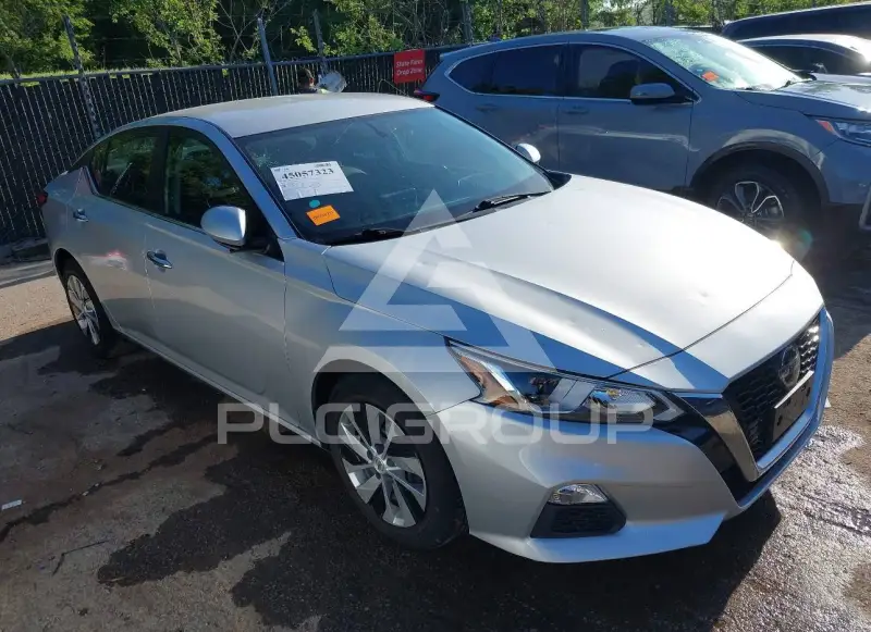 2020 Nissan ALTIMA фото