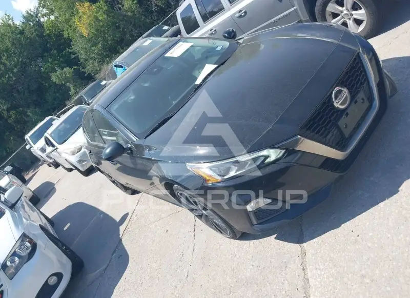 2020 Nissan ALTIMA photo