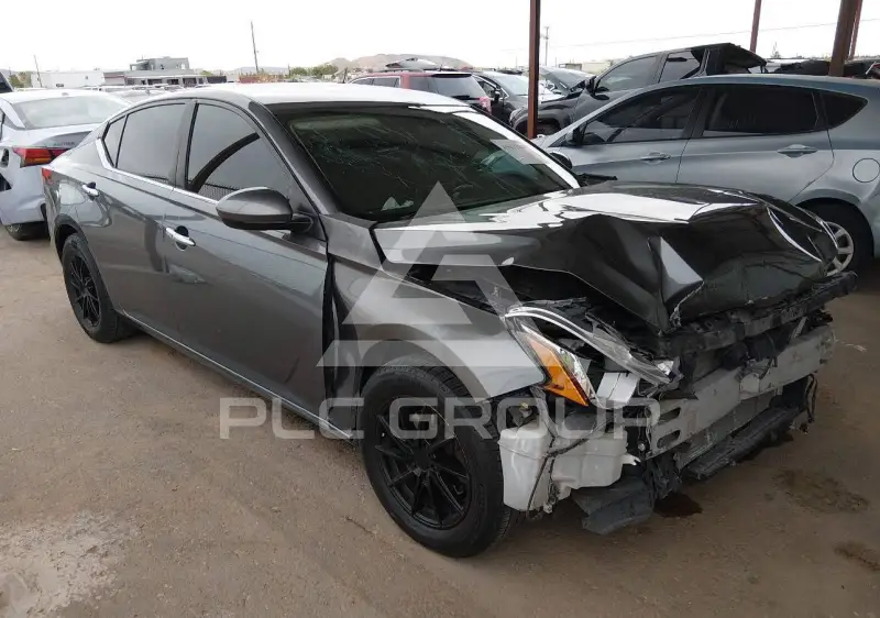 2020 Nissan ALTIMA фото