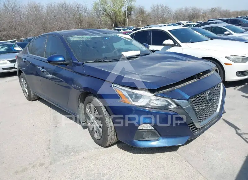 2020 Nissan ALTIMA photo