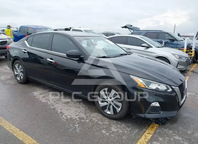 2020 Nissan ALTIMA photo