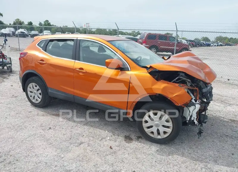 2020 Nissan ROGUE photo
