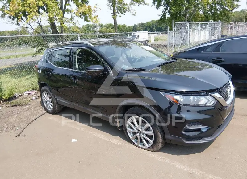 2020 Nissan ROGUE photo
