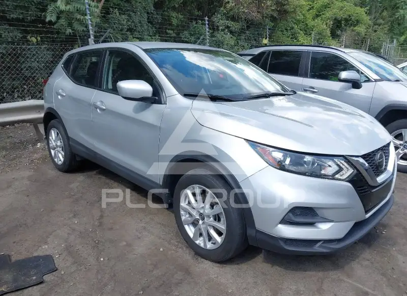 2020 Nissan ROGUE photo