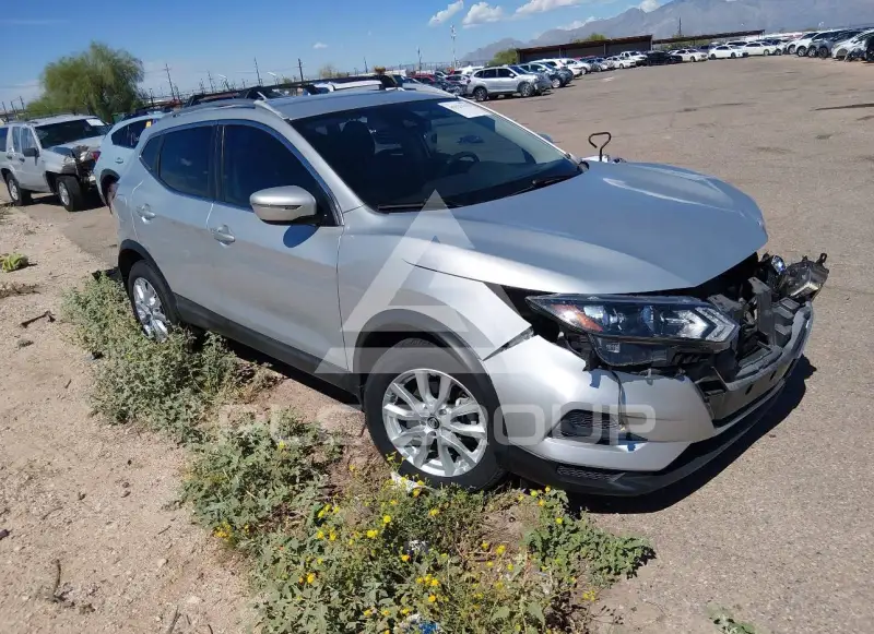 2020 Nissan ROGUE photo