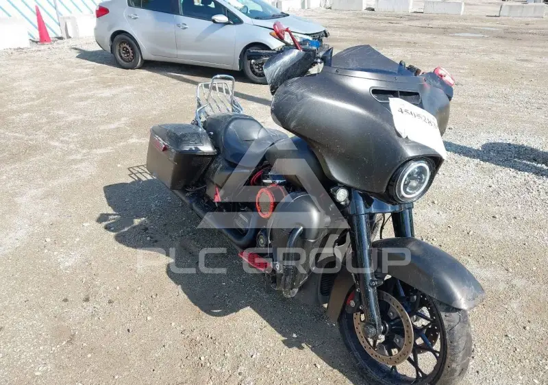 2020 Harley-Davidson FLHX фото