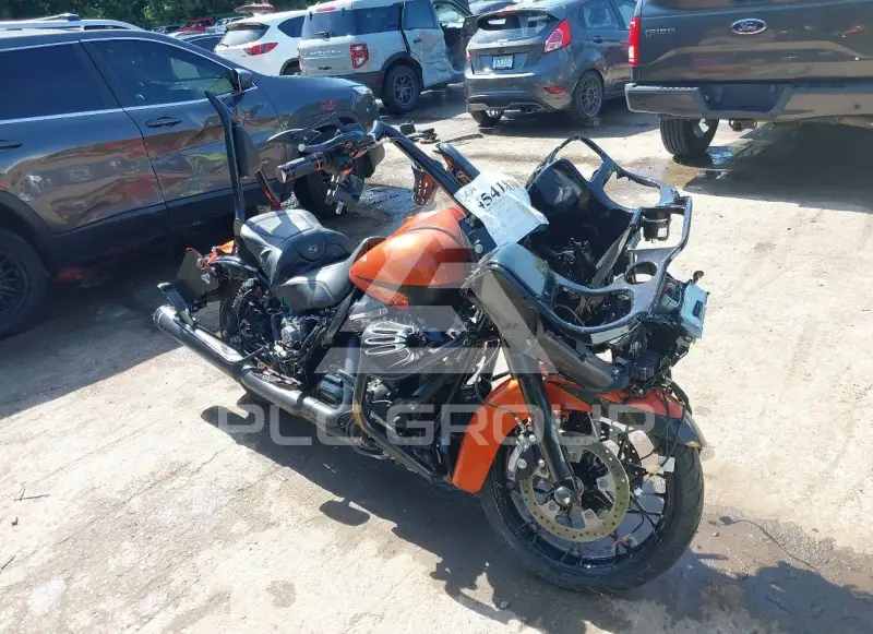 2020 Harley-Davidson FLTRX photo