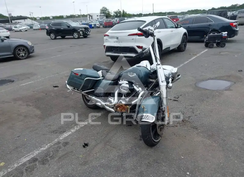 2020 Harley-Davidson FLHR photo