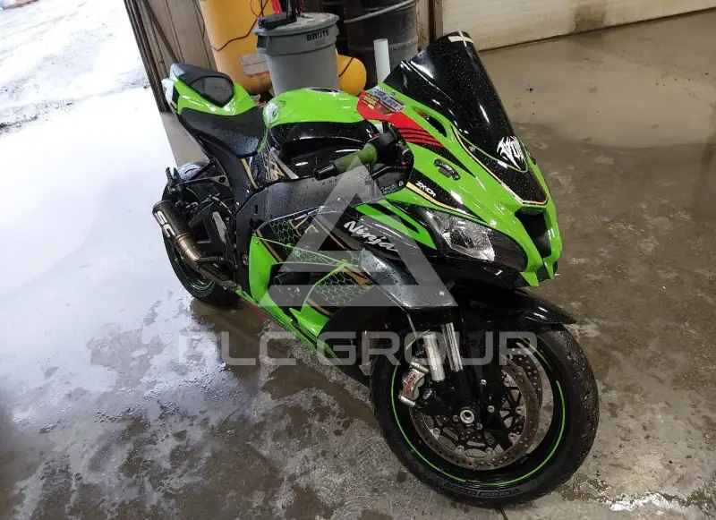 2020 Kawasaki ZX1002 фото