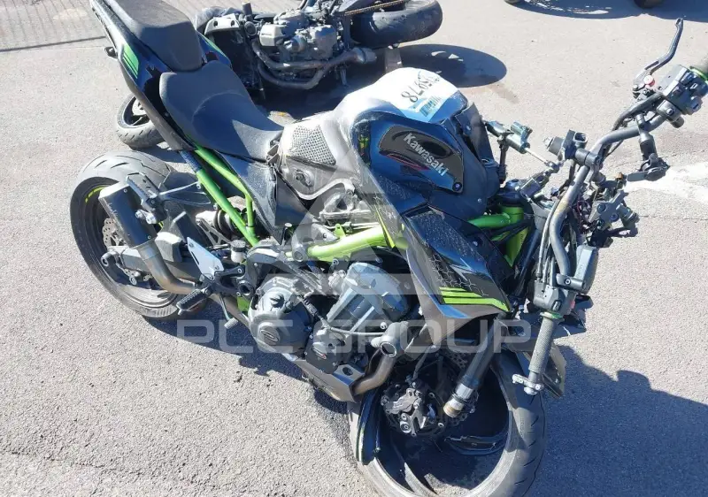 2020 Kawasaki ZR900 фото
