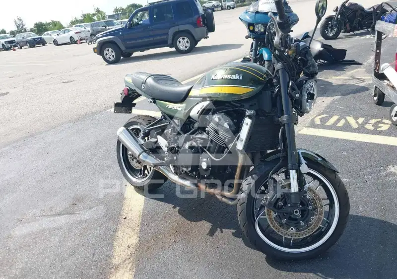 2020 Kawasaki ZR900 фото