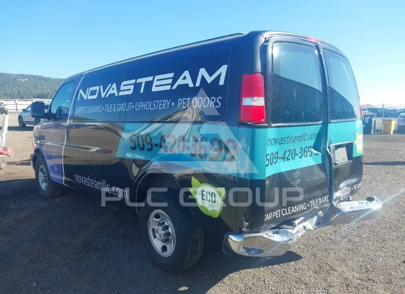 2020 Chevrolet EXPRESS photo