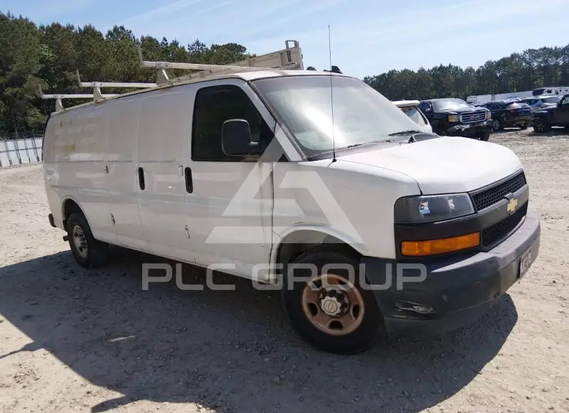 2020 Chevrolet EXPRESS photo