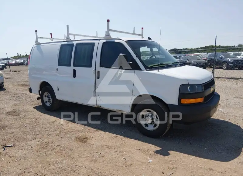 2020 Chevrolet EXPRESS photo
