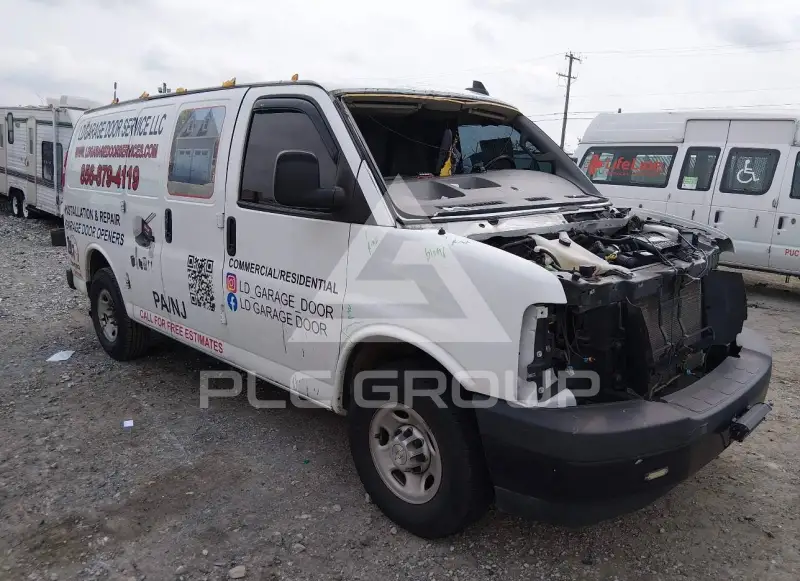 2020 Chevrolet EXPRESS фото