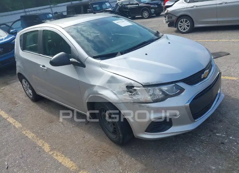 2020 Chevrolet Sonic фото