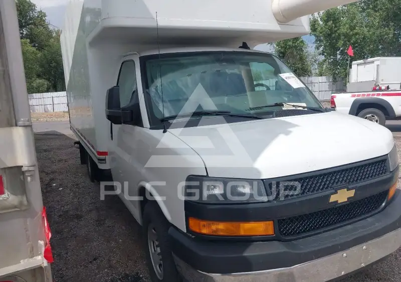 2020 Chevrolet Express photo