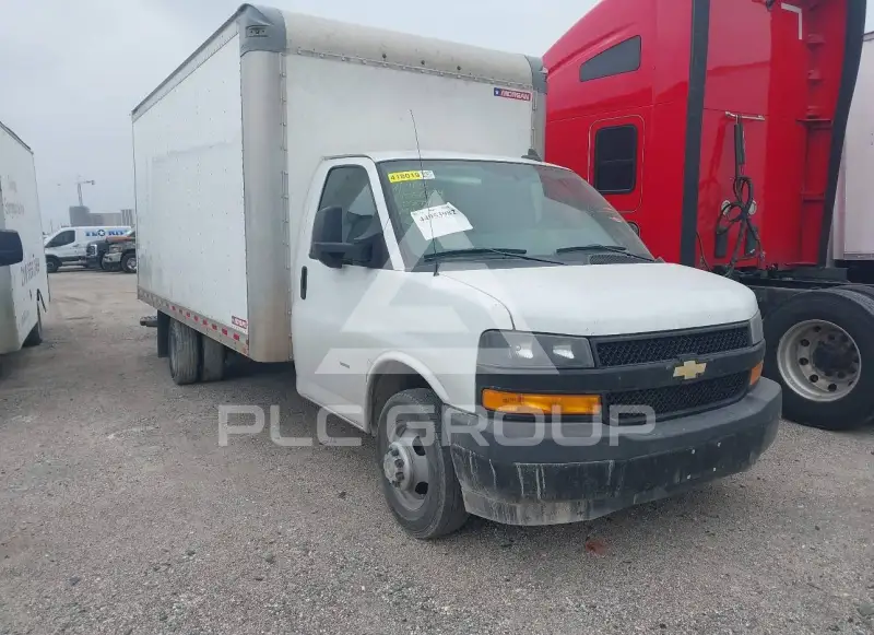 2020 Chevrolet Express фото