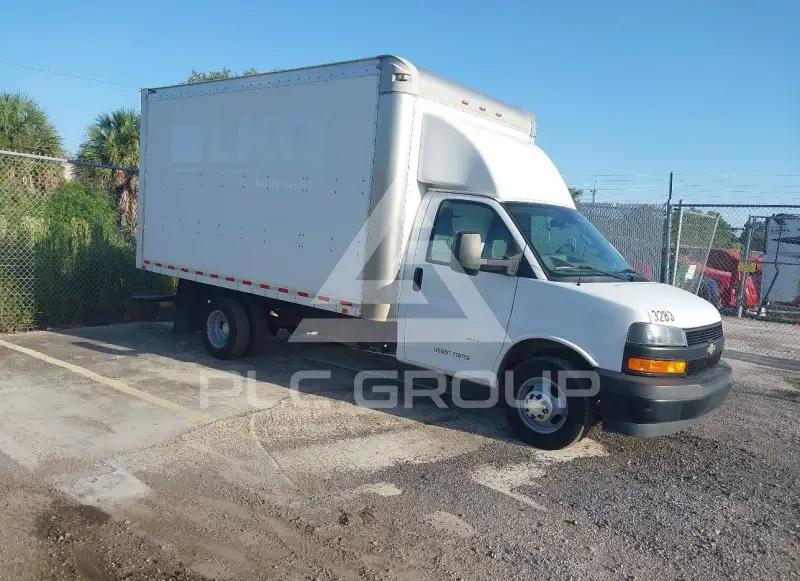 2020 Chevrolet Express фото