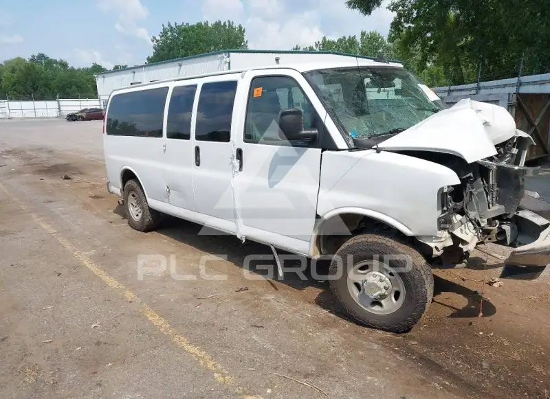 2020 Chevrolet Express photo