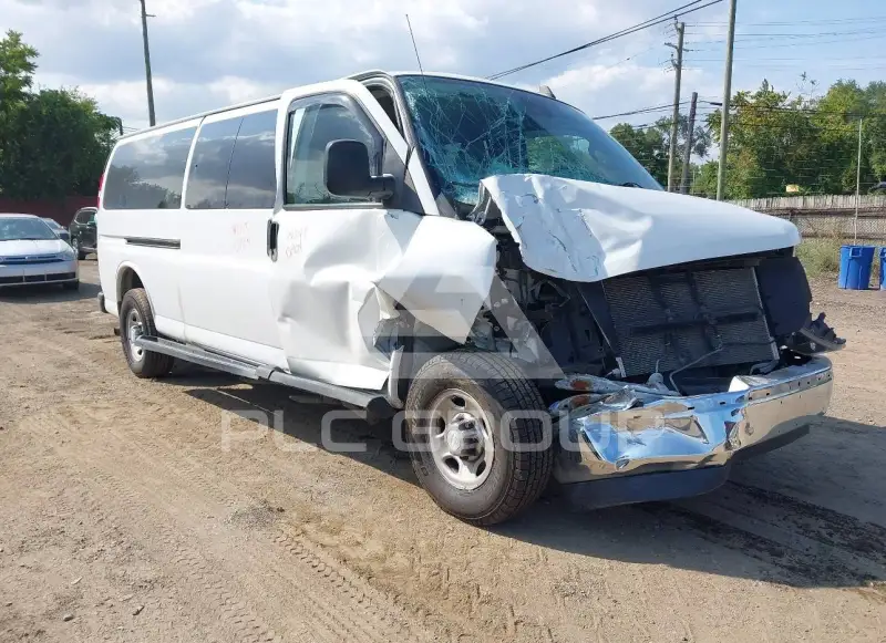 2020 Chevrolet Express фото