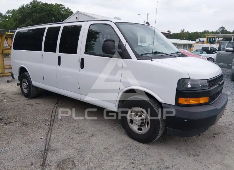 2020 Chevrolet Express фото