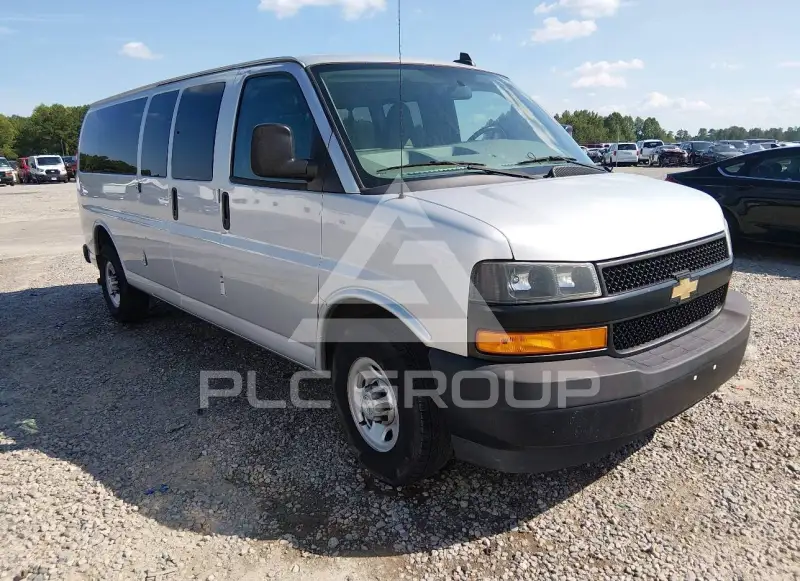 2020 Chevrolet Express photo