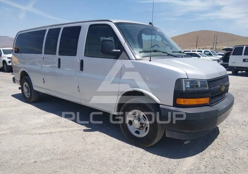 2020 Chevrolet Express фото