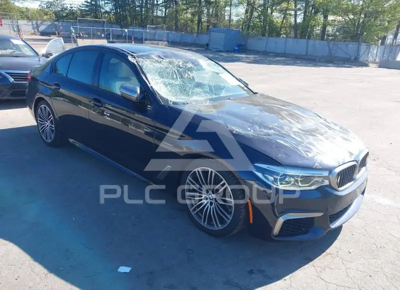 2020 BMW 550M фото