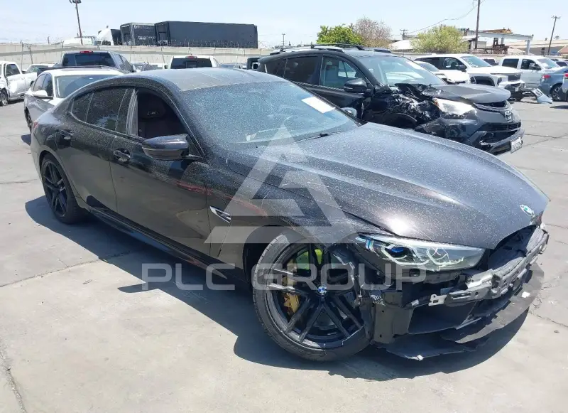 2020 BMW M8 фото