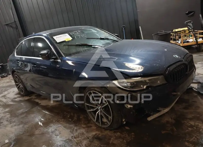 2020 BMW 330 photo