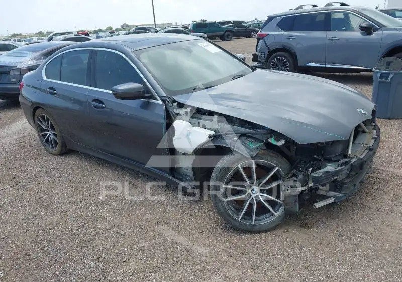 2020 BMW 330 photo
