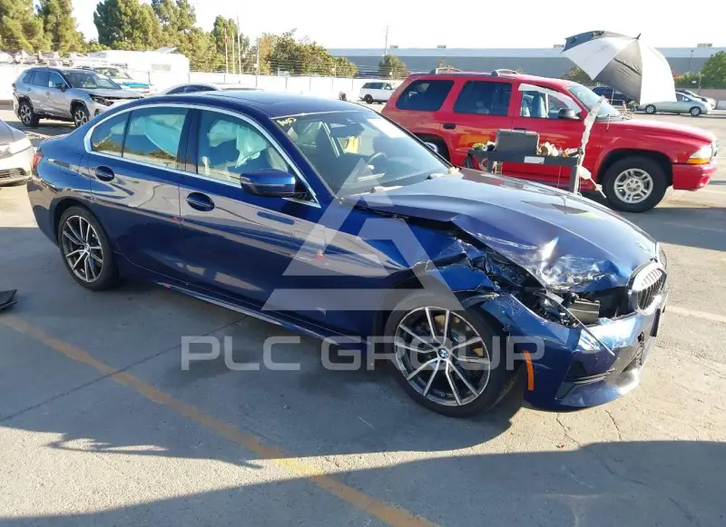 2020 BMW 330 photo