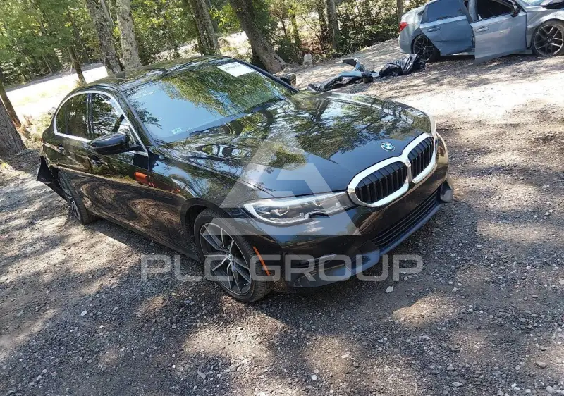 2020 BMW 330 photo