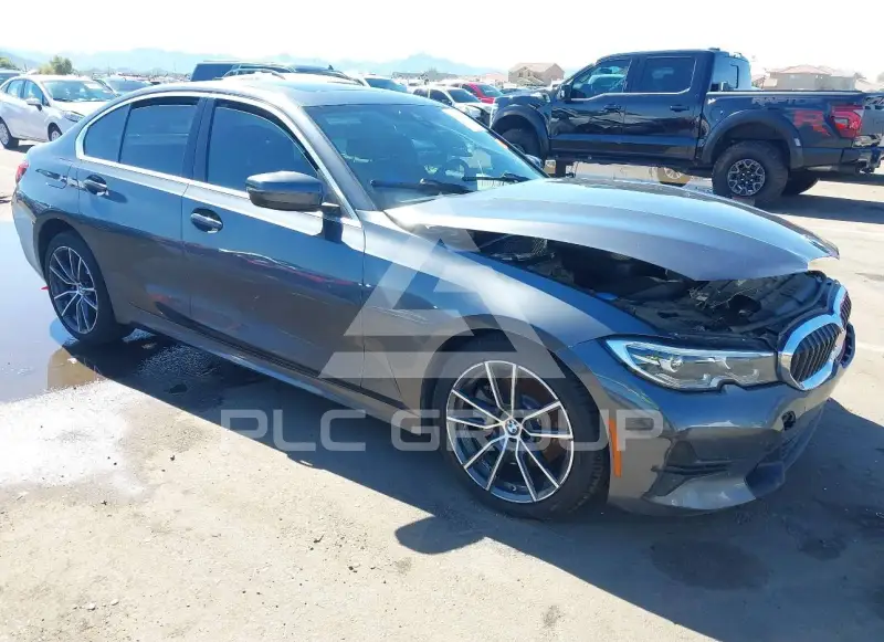 2020 BMW 330 photo
