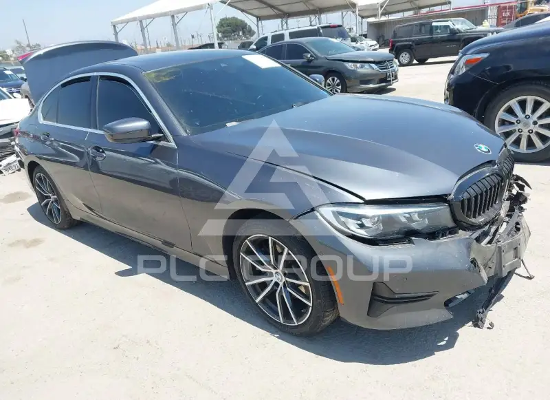 2020 BMW 330 photo