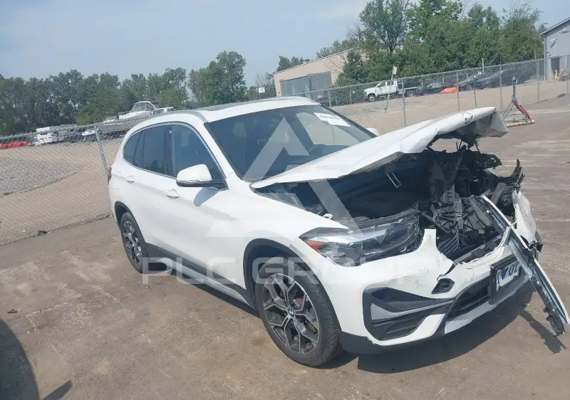 2020 BMW X1 photo