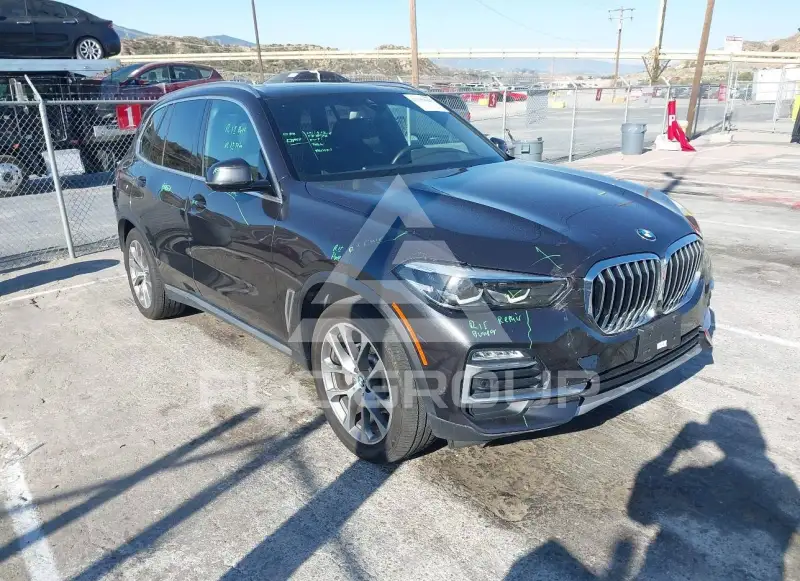 2020 BMW X5 фото